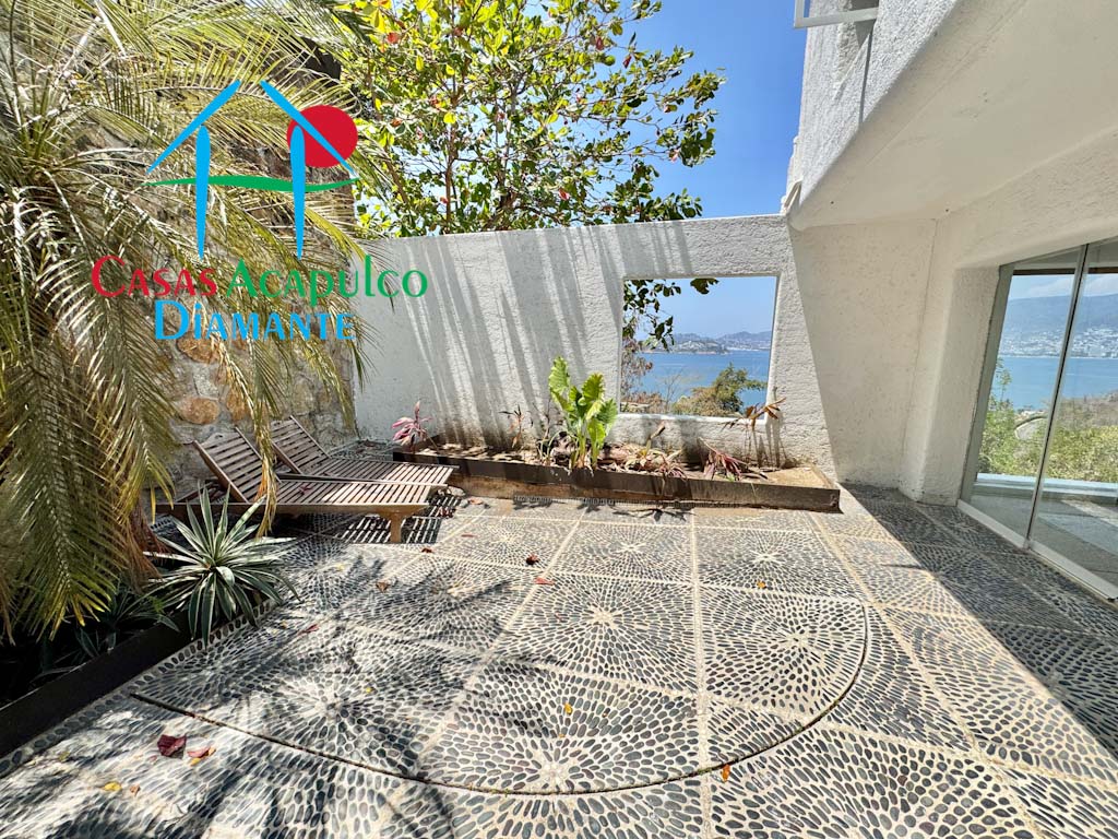 Villa Isabella - Patio interior 2